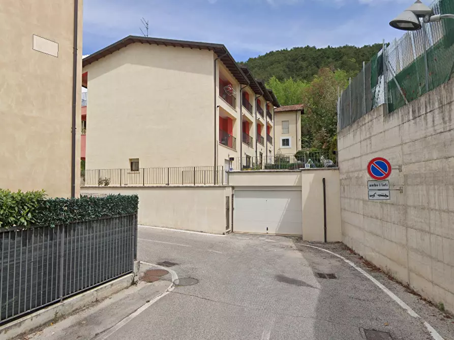 Immagine 13 di Appartamento in vendita  in Via Marruvium a L'aquila