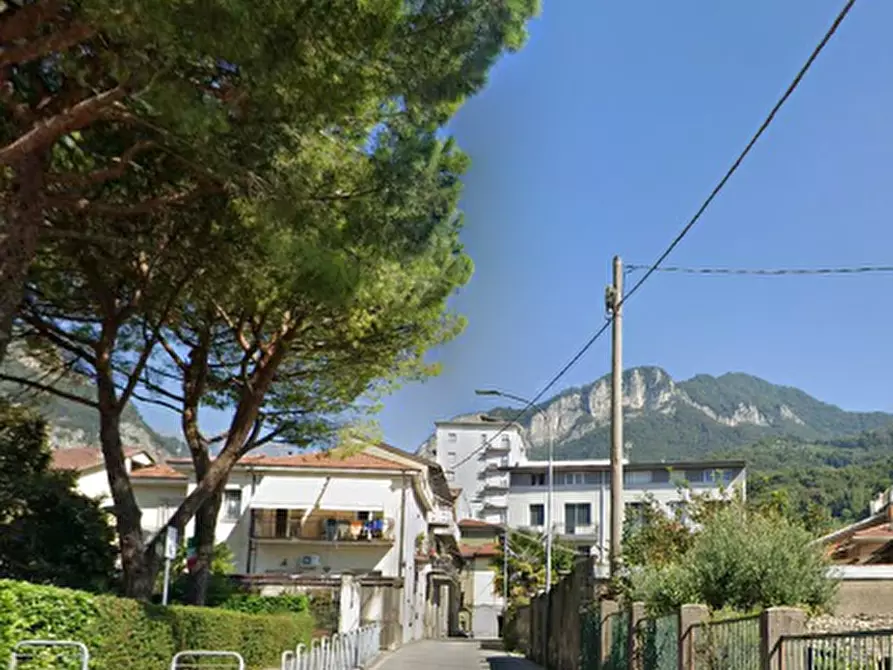 Immagine 9 di Appartamento in vendita  in Via Istria a Calolziocorte