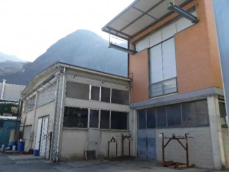 Immagine 14 di Capannone industriale in vendita  in Via Leonardo Vassena a Valmadrera