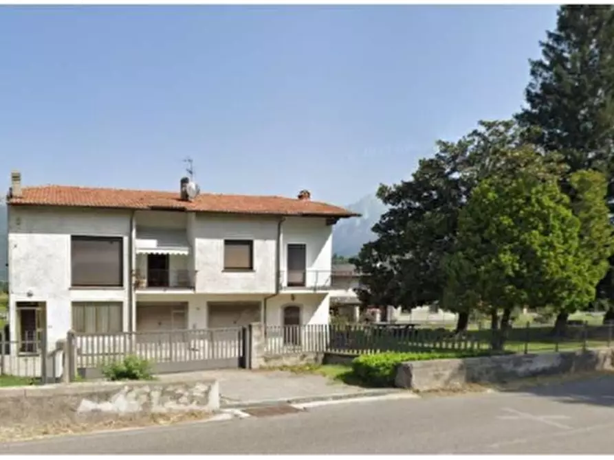 Immagine 2 di Casa indipendente in vendita  in Via Nazionale Nord a Colico
