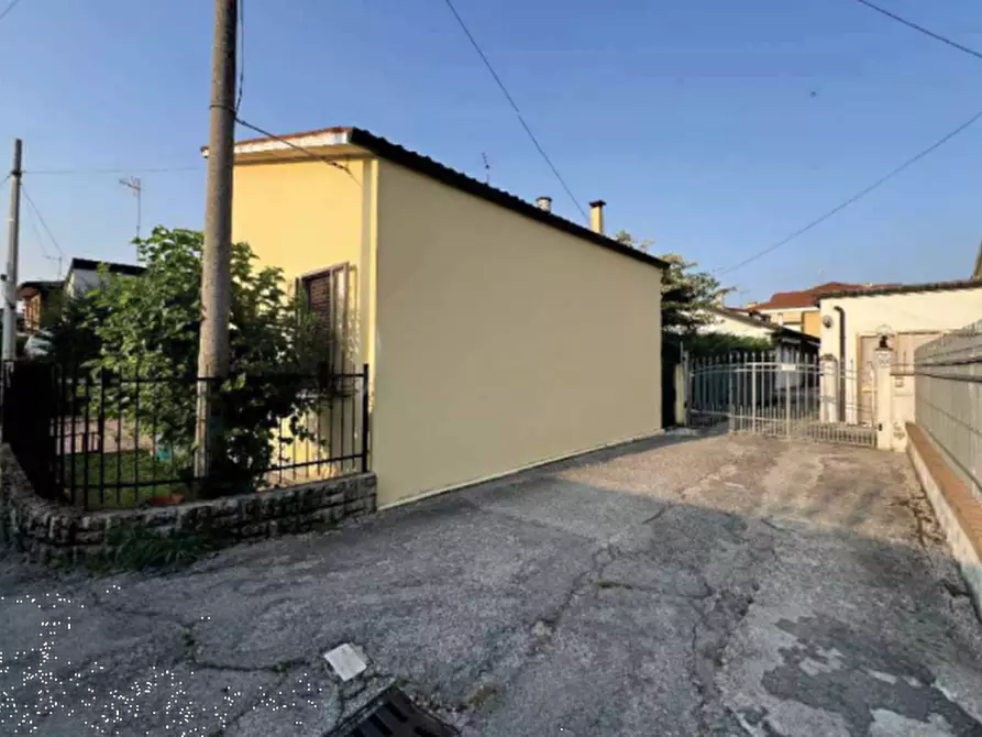 Immagine 3 di Appartamento in vendita  in Via degli Arditi a Padova