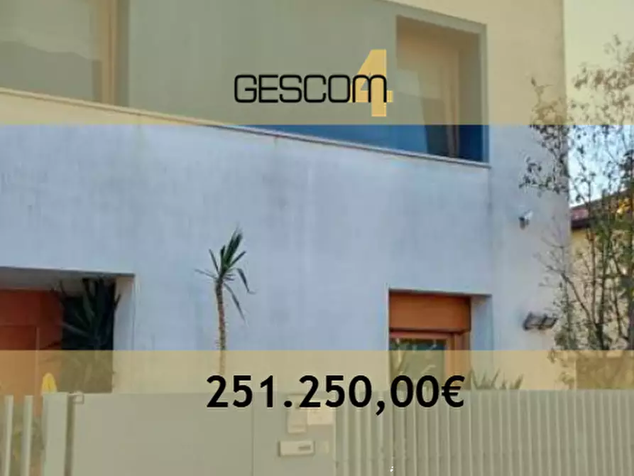 Immagine 1 di Villa in vendita  in Via Jacopo da Montagnana a Padova