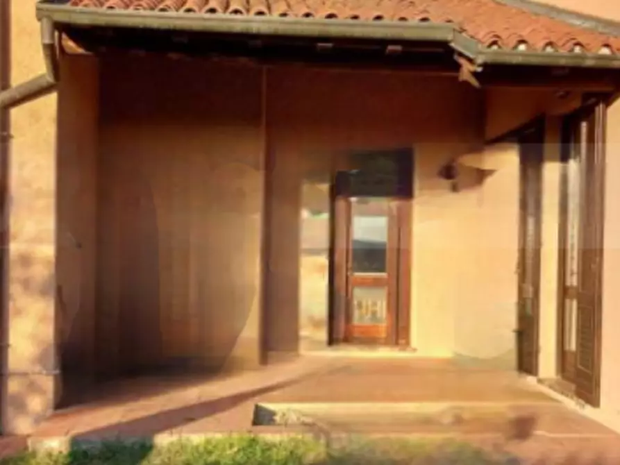 Immagine 3 di Magazzino in vendita  in Via Valle a Borgo San Giacomo