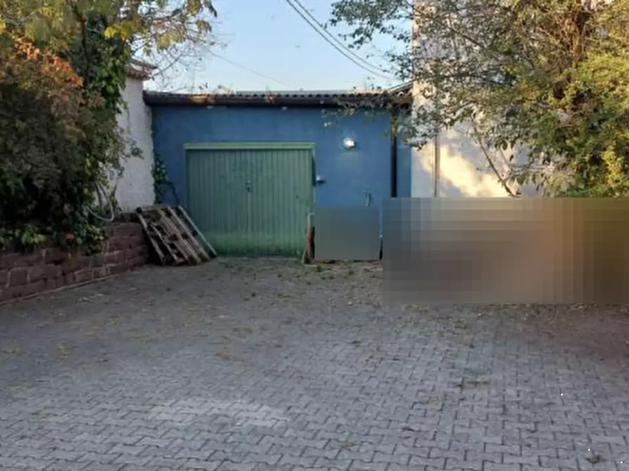 Immagine 2 di Garage in vendita  in Via Valle  a Borgo San Giacomo