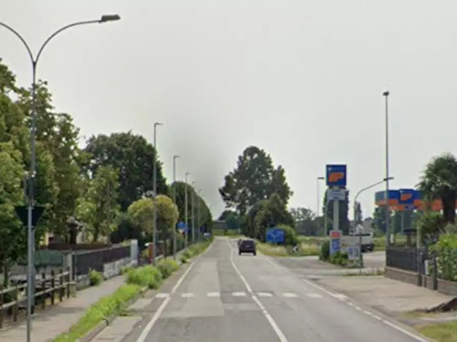 Immagine 3 di Garage in vendita  in Via Valle  a Borgo San Giacomo