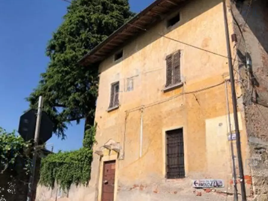 Immagine 5 di Stabile in vendita  in Via San Michele a Prevalle