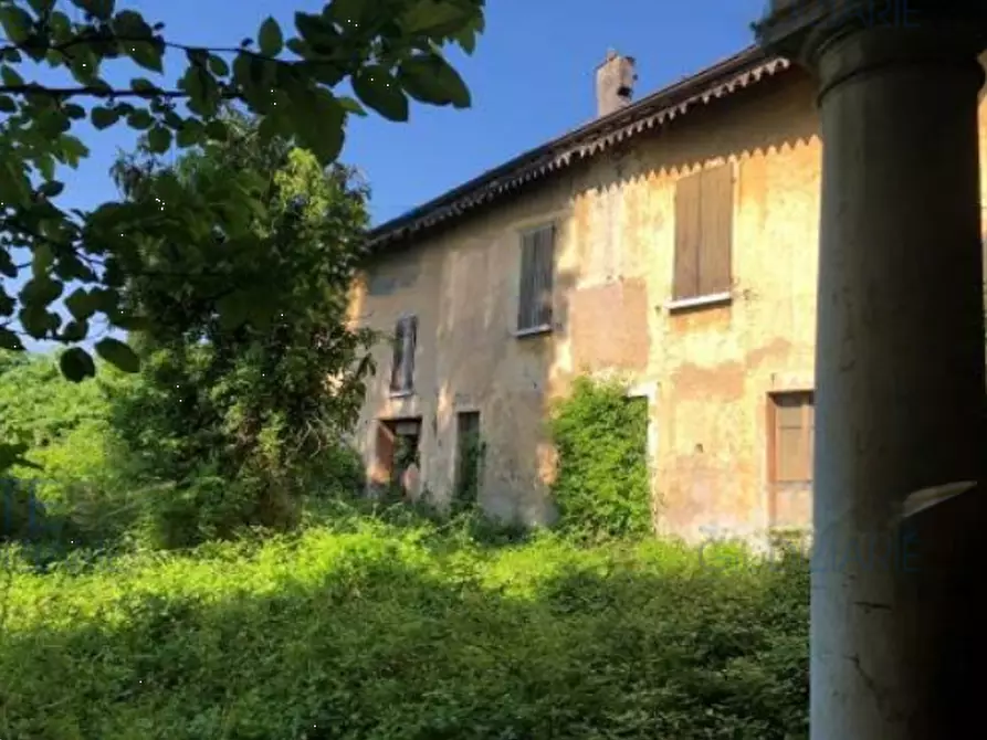 Immagine 8 di Stabile in vendita  in Via San Michele a Prevalle