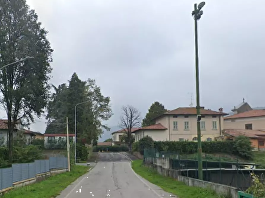 Immagine 11 di Stabile in vendita  in Via San Michele a Prevalle