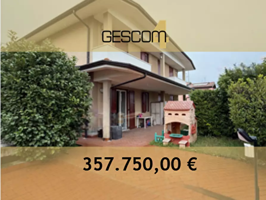 Immagine 1 di Villetta a schiera in vendita  in Via Francia a Desenzano Del Garda