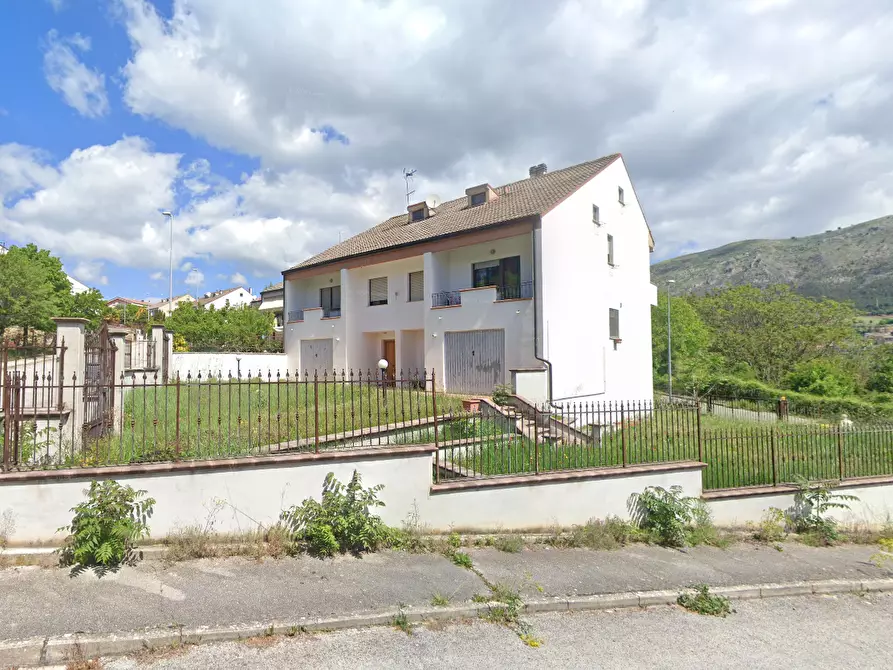 Immagine 7 di Villa in vendita  in Via Civita tomassa a L'aquila