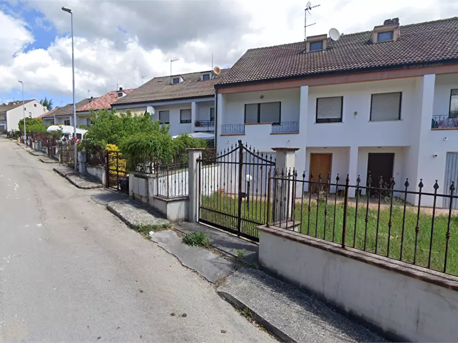 Immagine 8 di Villa in vendita  in Via Civita tomassa a L'aquila