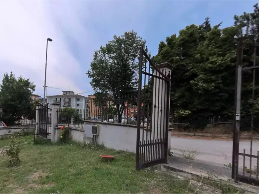 Immagine 38 di Villa in vendita  in Via Civita tomassa a L'aquila