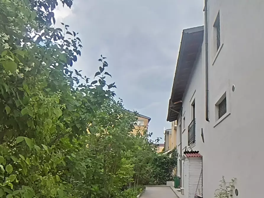 Immagine 2 di Porzione di casa in vendita  in Piazza S. Silvestro a L'aquila