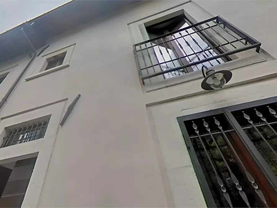 Immagine 6 di Porzione di casa in vendita  in Piazza S. Silvestro a L'aquila