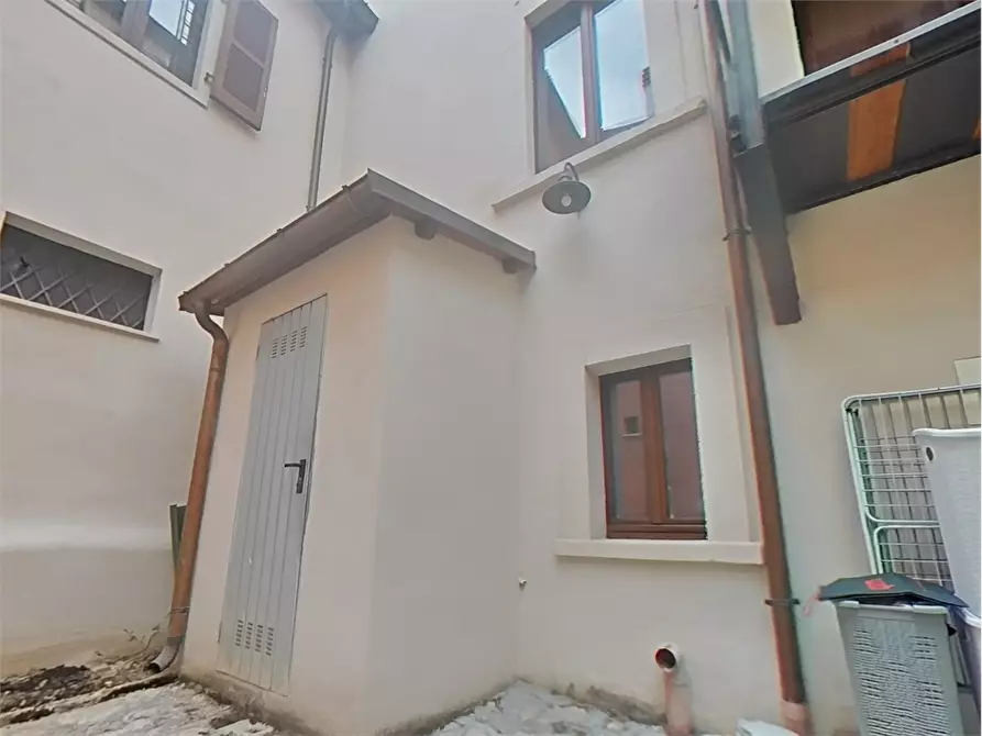 Immagine 23 di Porzione di casa in vendita  in Piazza S. Silvestro a L'aquila