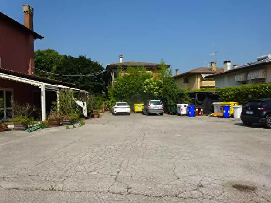 Immagine 6 di Negozio in vendita  in Via Nicolò Bettoni a Fossalta Di Portogruaro