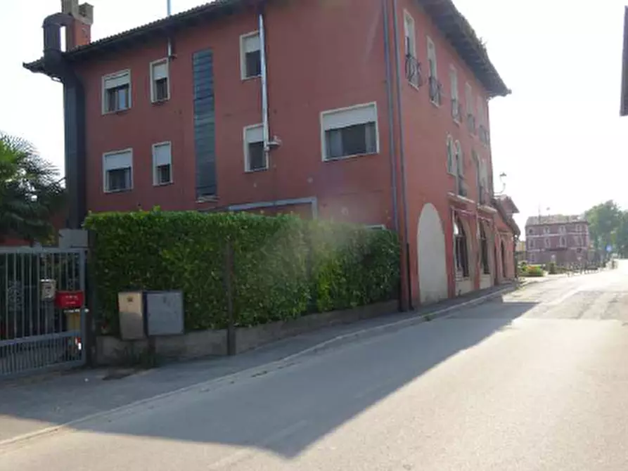 Immagine 8 di Negozio in vendita  in Via Nicolò Bettoni a Fossalta Di Portogruaro