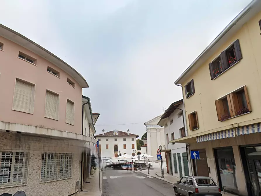 Immagine 8 di Appartamento in vendita  in Piazza Vittorio Emanuele II a Zoppola