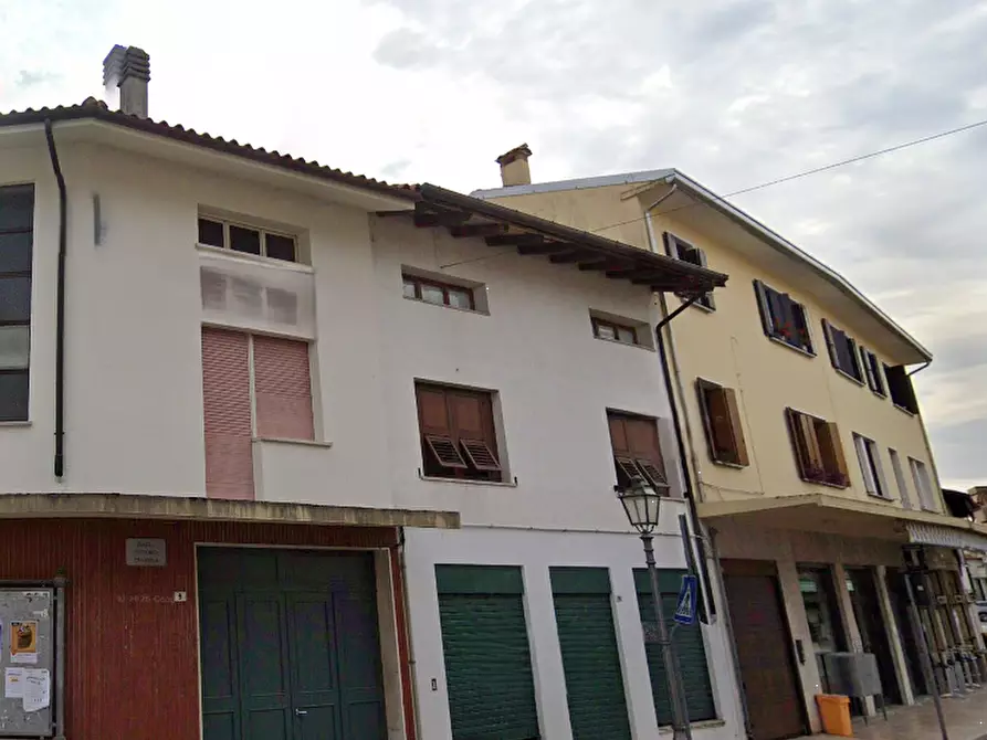 Immagine 11 di Appartamento in vendita  in Piazza Vittorio Emanuele II a Zoppola
