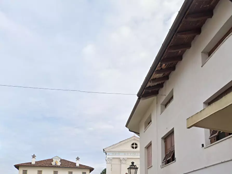 Immagine 15 di Appartamento in vendita  in Piazza Vittorio Emanuele II a Zoppola