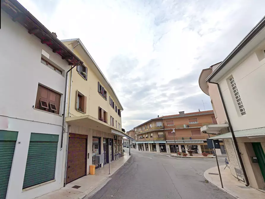 Immagine 23 di Appartamento in vendita  in Piazza Vittorio Emanuele II a Zoppola