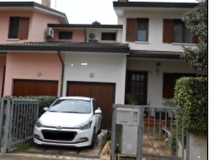 Immagine 10 di Porzione di casa in vendita  in via Padova a Sacile