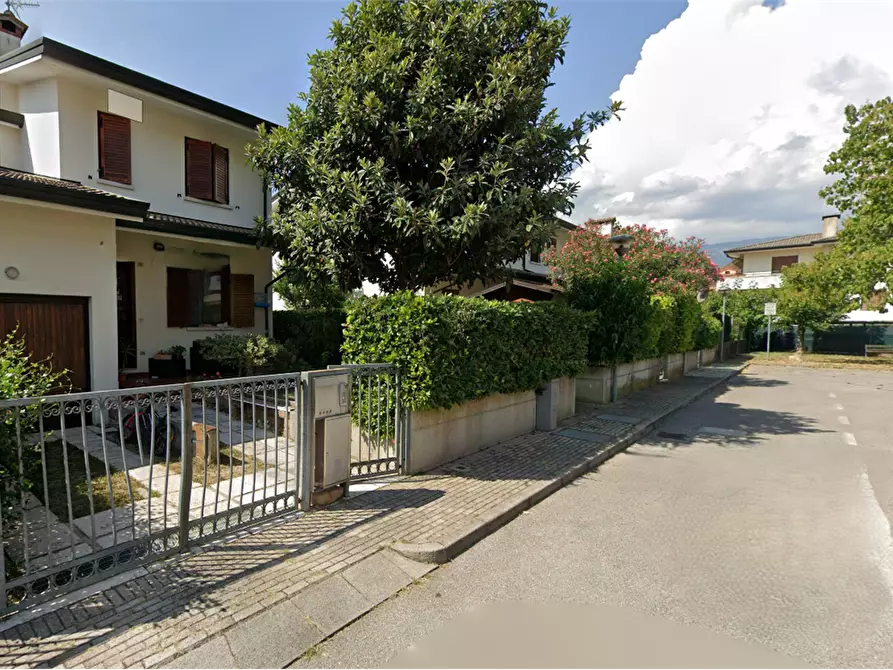 Immagine 40 di Porzione di casa in vendita  in via Padova a Sacile