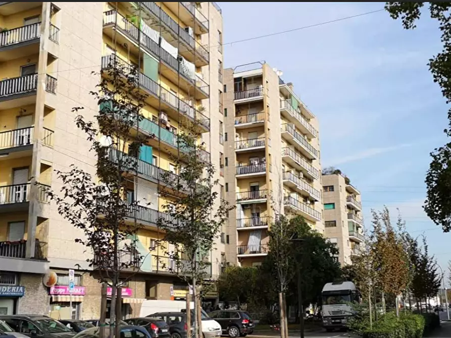 Immagine 2 di Appartamento in vendita  in Corso Roma a Cologno Monzese