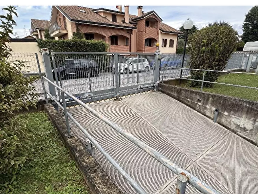 Immagine 3 di Appartamento in vendita  in Via San Giacomo a Bernareggio