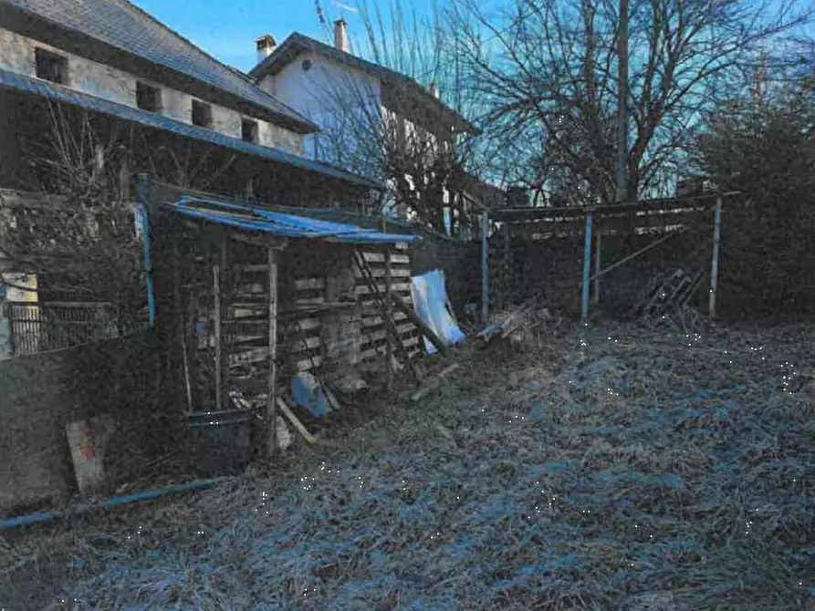 Immagine 4 di Rustico / casale in vendita  in Via Marcador a Borgo Valbelluna