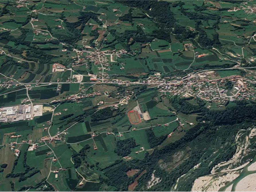 Immagine 11 di Rustico / casale in vendita  in Via Marcador a Borgo Valbelluna