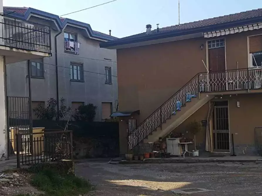 Immagine 4 di Appartamento in vendita  in Via Cantore A.  a Lentate Sul Seveso