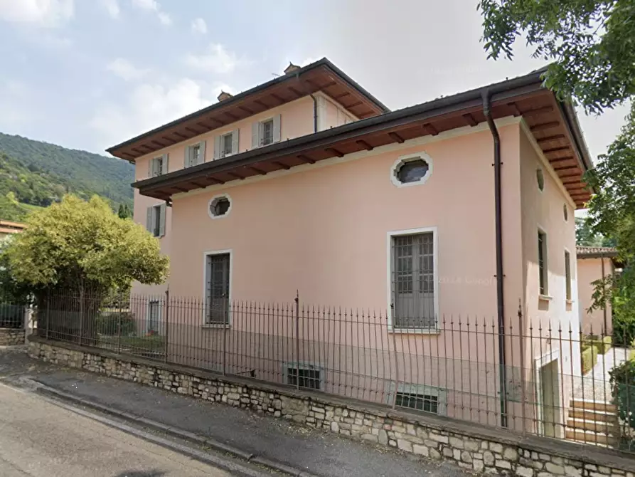 Immagine 34 di Villa in vendita  in Via Biagio Marini a Brescia