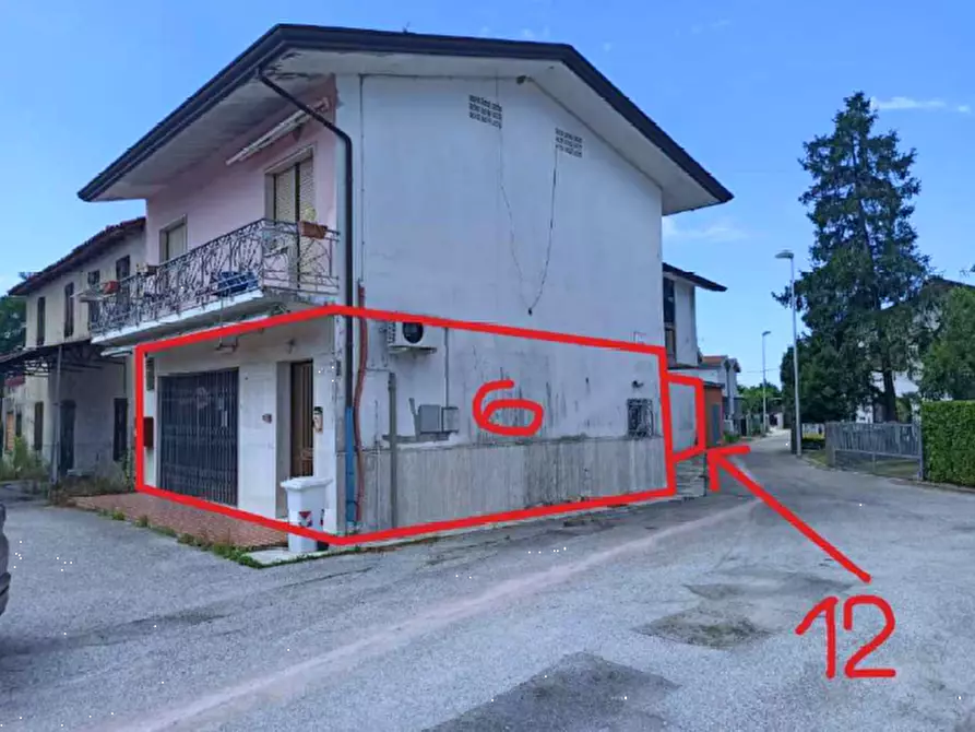 Immagine 4 di Negozio in vendita  in Strada Brussa a Caorle