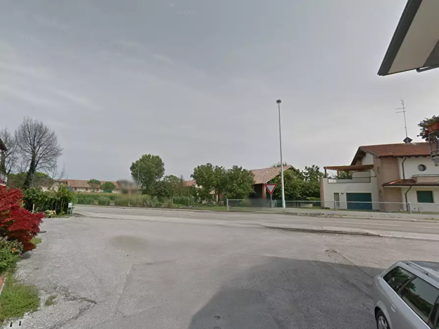 Immagine 6 di Negozio in vendita  in Strada Brussa a Caorle