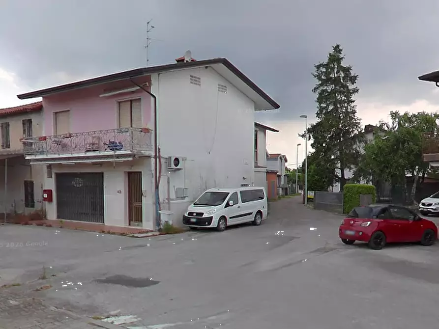 Immagine 14 di Negozio in vendita  in Strada Brussa a Caorle