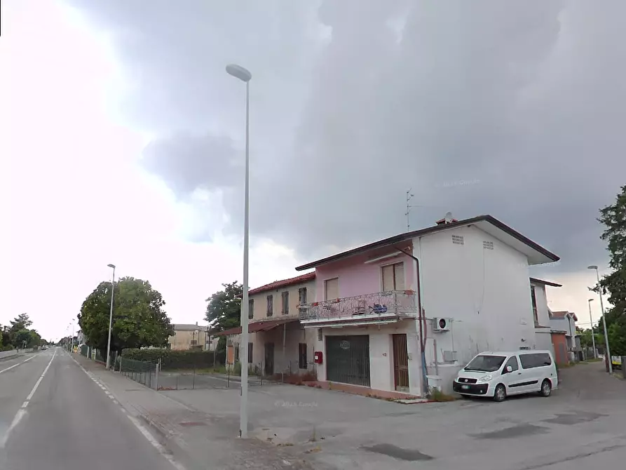 Immagine 18 di Negozio in vendita  in Strada Brussa a Caorle
