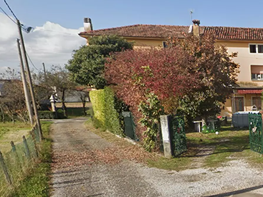 Immagine 13 di Porzione di casa in vendita  in Via Solari a Fiume Veneto