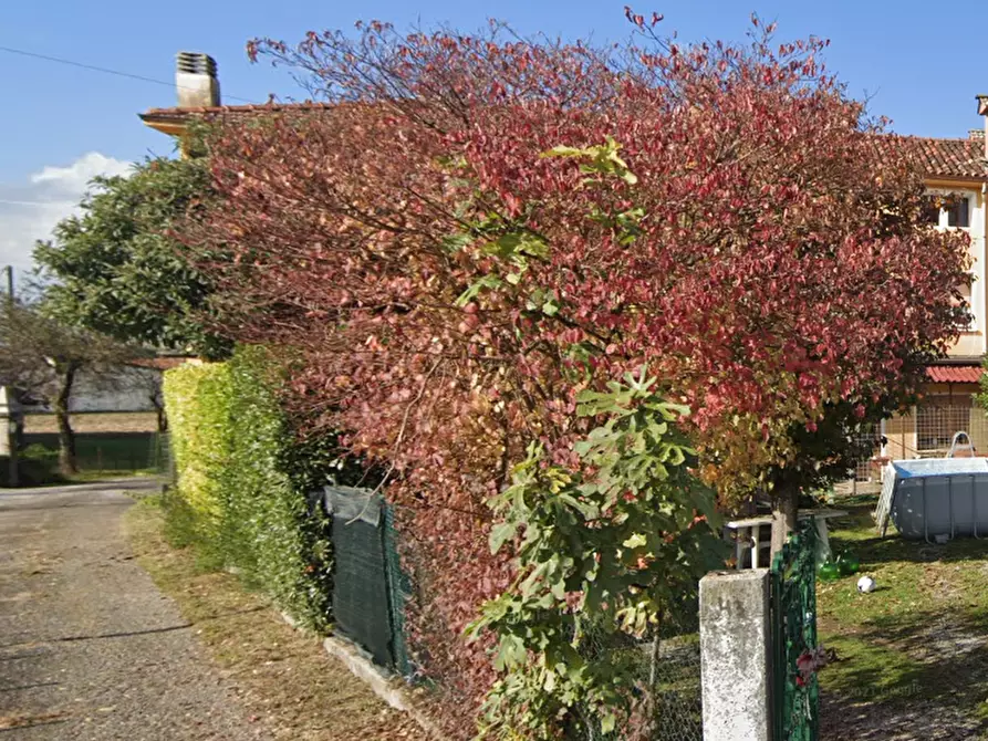 Immagine 17 di Porzione di casa in vendita  in Via Solari a Fiume Veneto