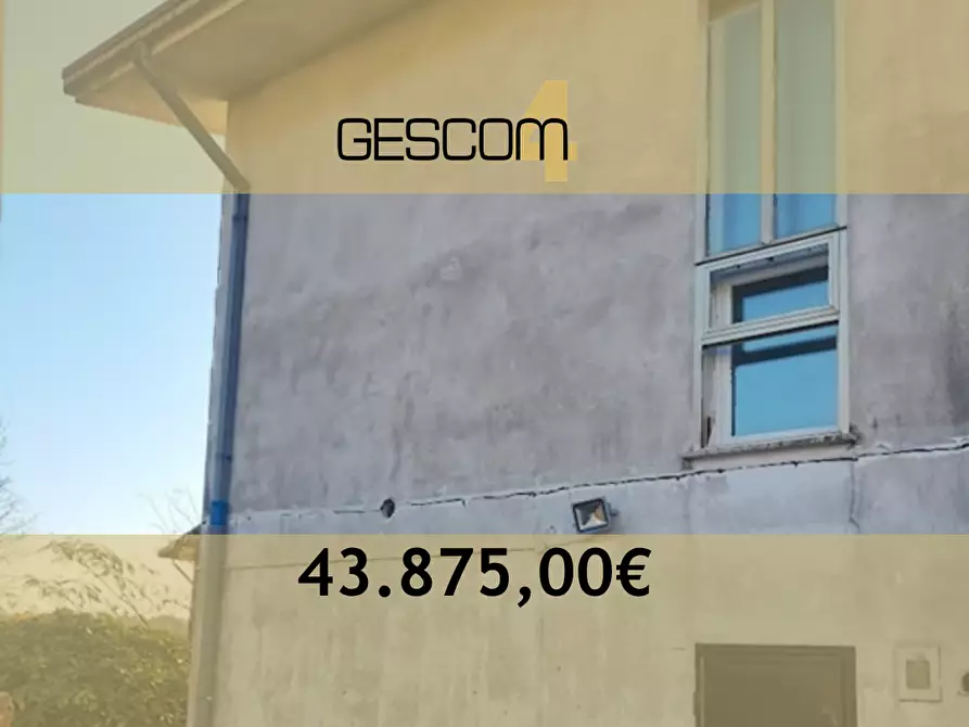 Immagine 1 di Porzione di casa in vendita  in Via Giuseppe Garibaldi a Travesio