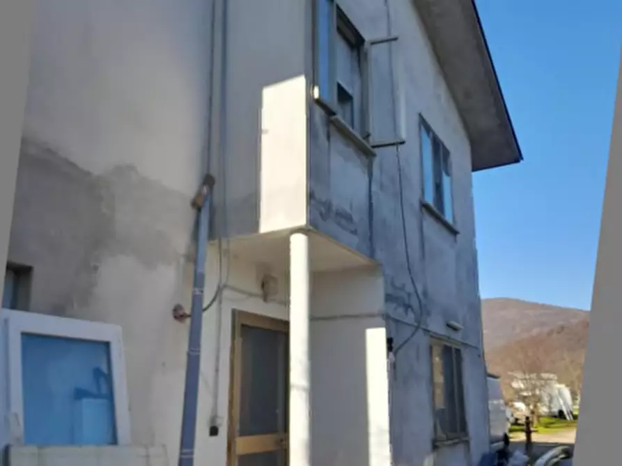Immagine 9 di Porzione di casa in vendita  in Via Giuseppe Garibaldi a Travesio
