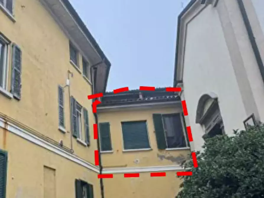 Immagine 4 di Appartamento in vendita  in Via San Nazzaro a Besana In Brianza