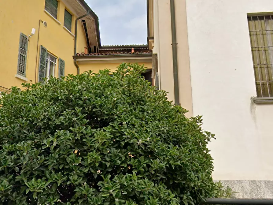 Immagine 8 di Appartamento in vendita  in Via San Nazzaro a Besana In Brianza