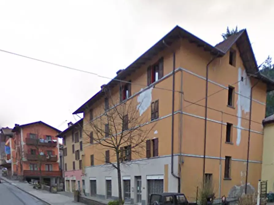 Immagine 4 di Appartamento in vendita  in Via Castiglioni a Collio