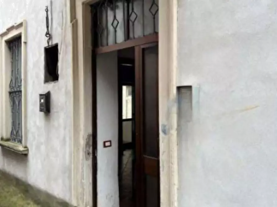 Immagine 2 di Porzione di casa in vendita  in Via Vittorio Veneto a Piancogno