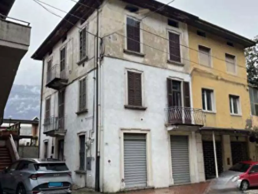 Immagine 4 di Porzione di casa in vendita  in Via Vittorio Veneto a Piancogno