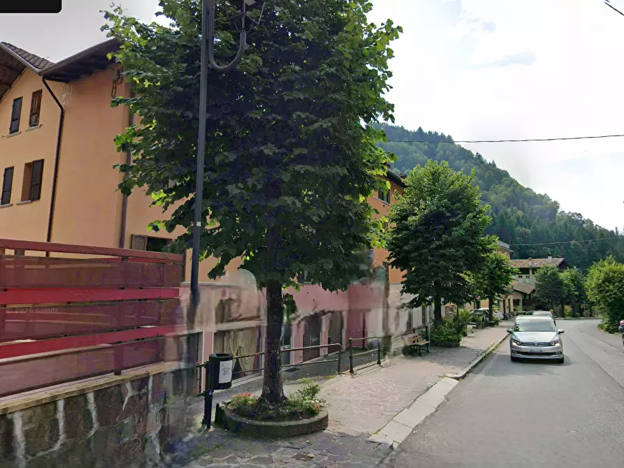 Immagine 3 di Appartamento in vendita  in Via Castiglione a Collio
