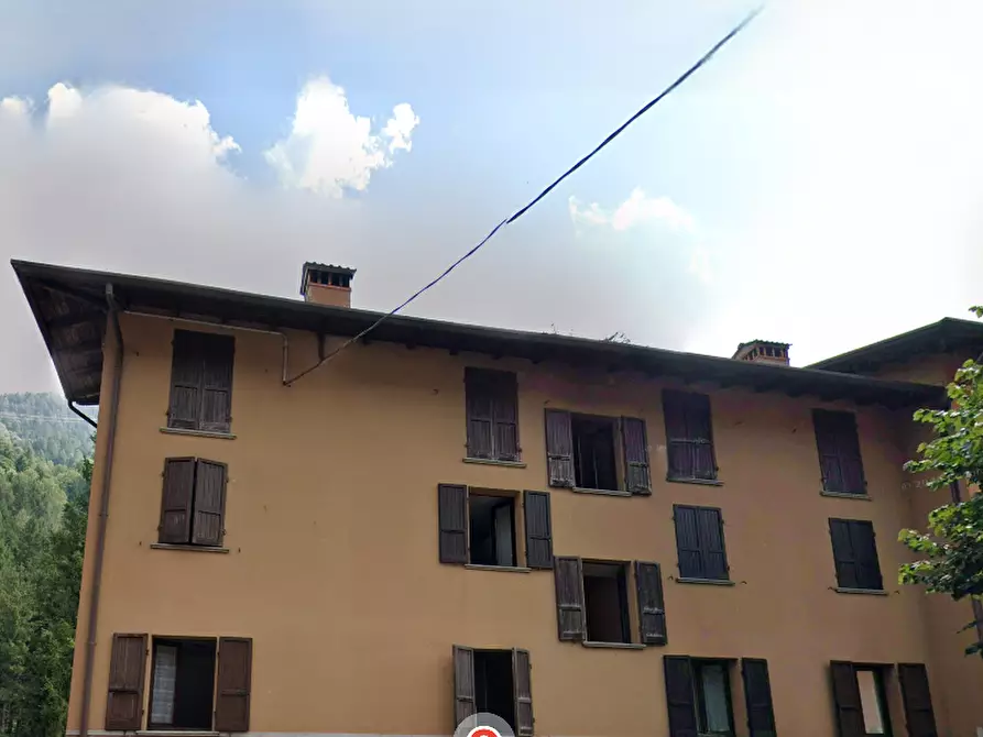 Immagine 9 di Appartamento in vendita  in Via Castiglione a Collio