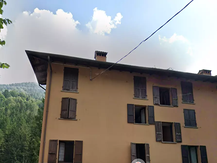 Immagine 10 di Appartamento in vendita  in Via Castiglione a Collio