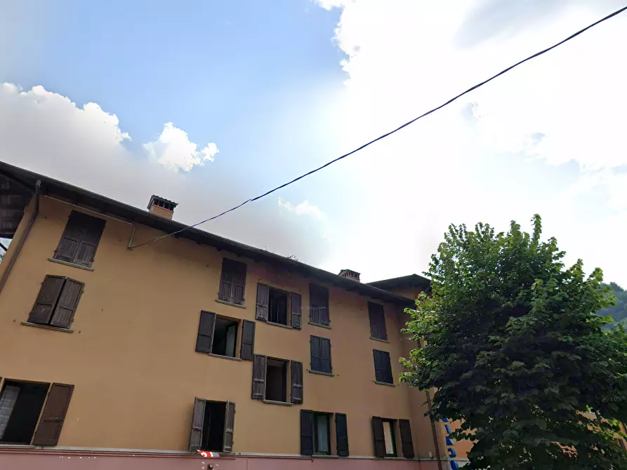 Immagine 11 di Appartamento in vendita  in Via Castiglione a Collio